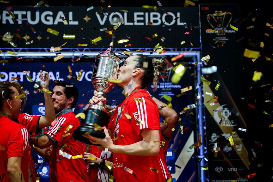 Benfica venceu a Taça de Portugal feminina de Voleibol 50 anos depois