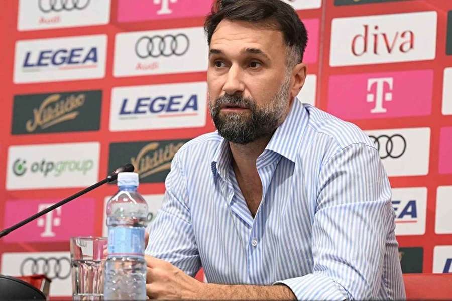 Robert Prosinečki doplatil na porážky s Českem a Chorvatskem, Černou Horu povede Mirko Vučinič.