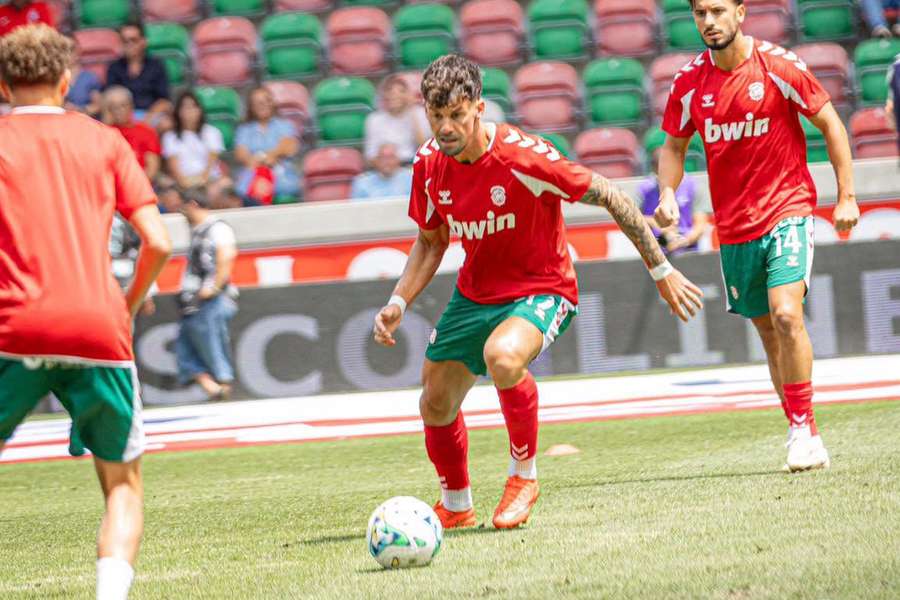 Marítimo venceu Camacha por 4-1 em Santo António Marítimo venceu Camacha por 4-1 em Santo António