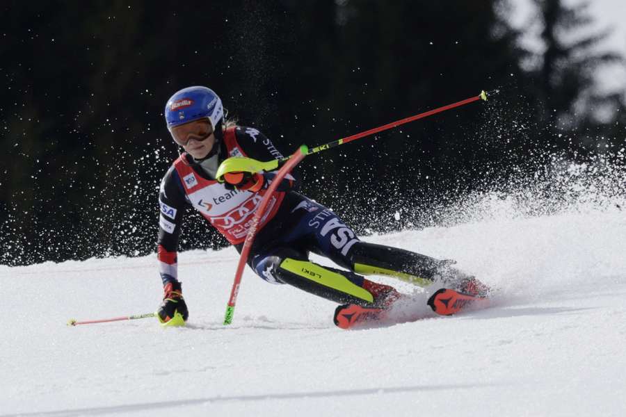 Shiffrin in action during the first run