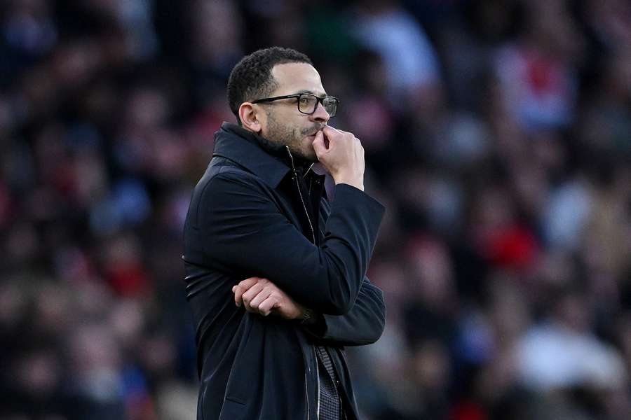 Rosenior watches on as Chelsea are beaten by Arsenal Rosenior watches on as Chelsea are beaten by Arsenal