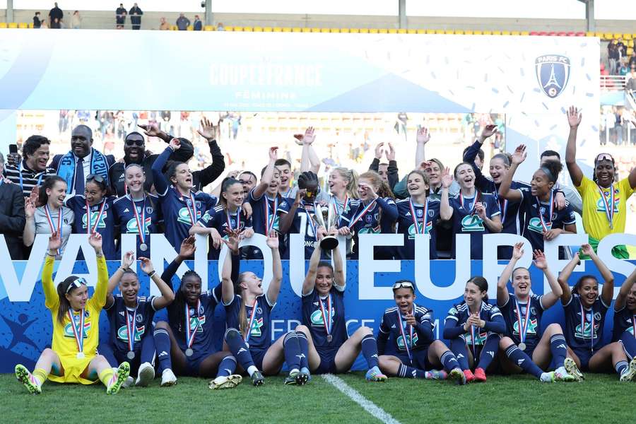 Le Paris FC remporte sa toute première Coupe de France en s'imposant aux tirs-au-but