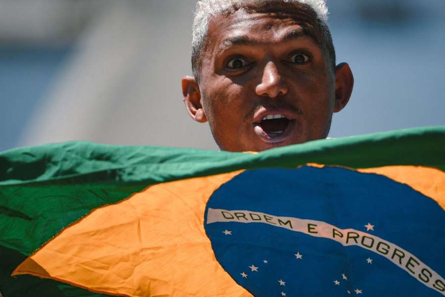 Isaquias Queiroz será o porta-bandeira do Brasil na cerimônia de abertura dos Jogos Olímpicos