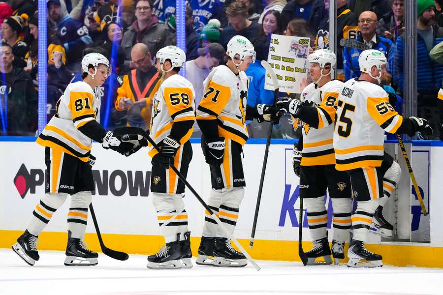 Penguins z serią sześciu wygranych. To najdłuższa seria w lidze