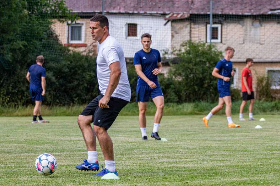 Varnsdorf rozjel přípravu na třetí ligu s novými trenéry i novými hráči.