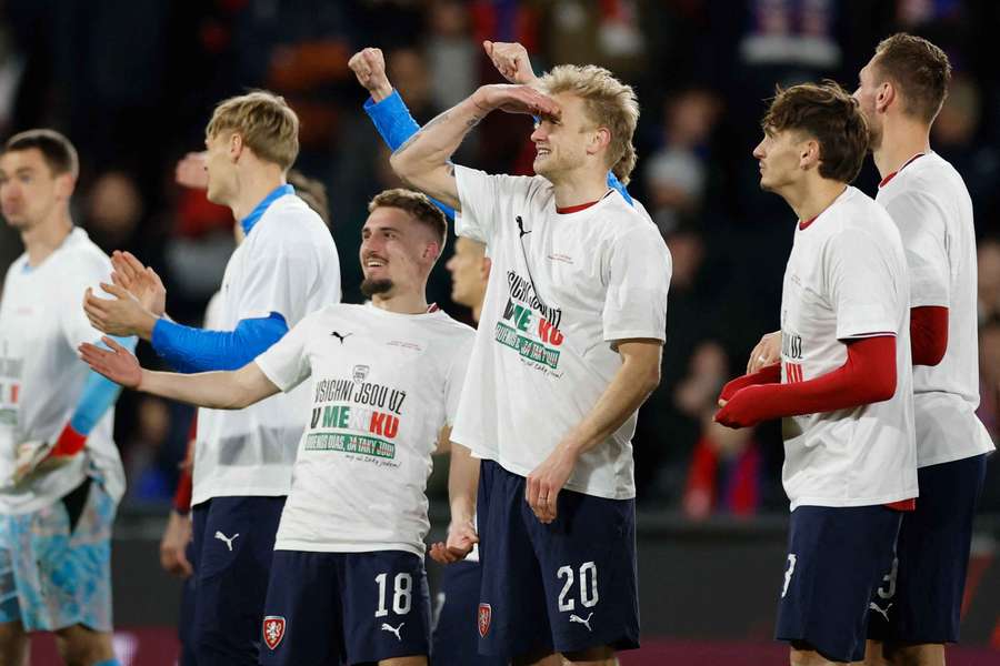 Čeští fotbalisté se v žebříčku posunuli o dvě místa.