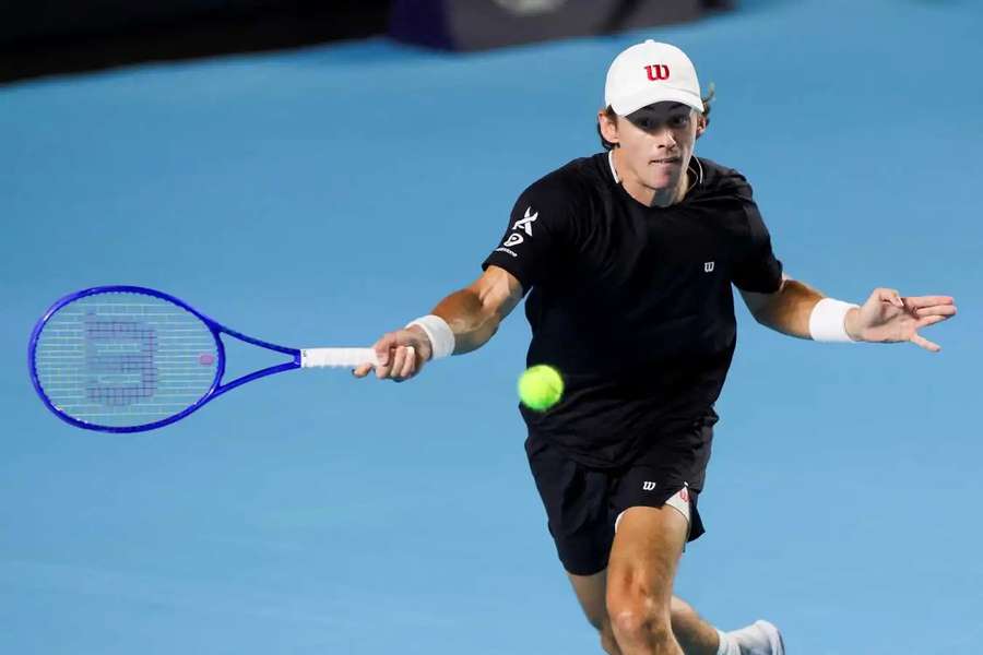 De Minaur šokujúco skončil na rakete 103. hráča sveta.