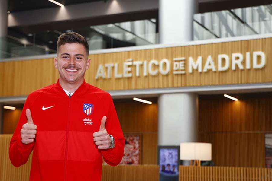 Marco Moreno chega a custo zero mas Atlético Madrid fica com metade dos direitos económicos