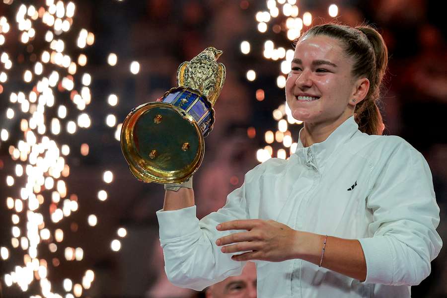 Muchová levanta o troféu do WTA 1000 de Doha Muchová levanta o troféu do WTA 1000 de Doha