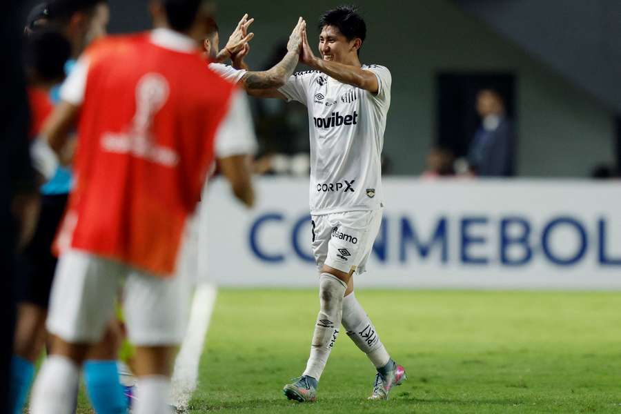 El Santos superó al Cuenca El Santos superó al Cuenca