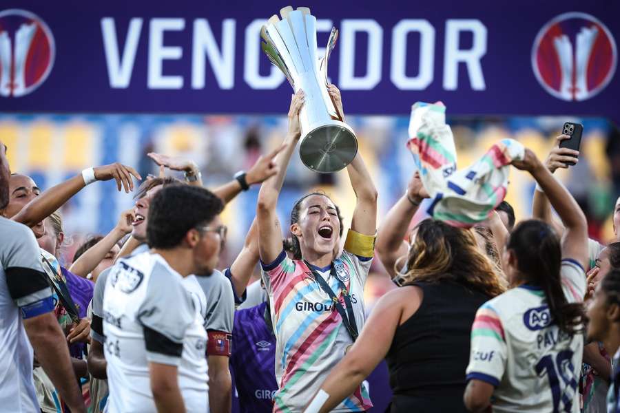 Jogadoras do Torreense fazem a festa