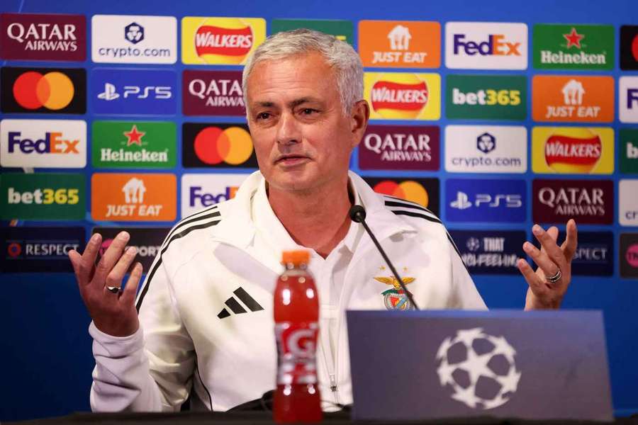 José Mourinho auf der Pressekonferenz.