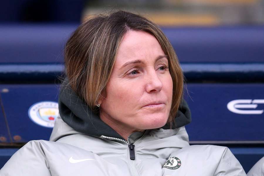 Bompastor extends contract as Chelsea Women's boss despite slump