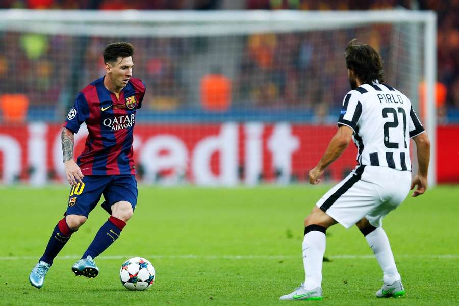 Messi encara a Pirlo