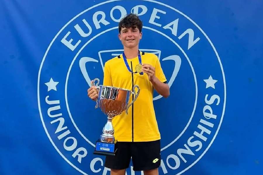 Yannick Alexandrescu Yannick Alexandrescu