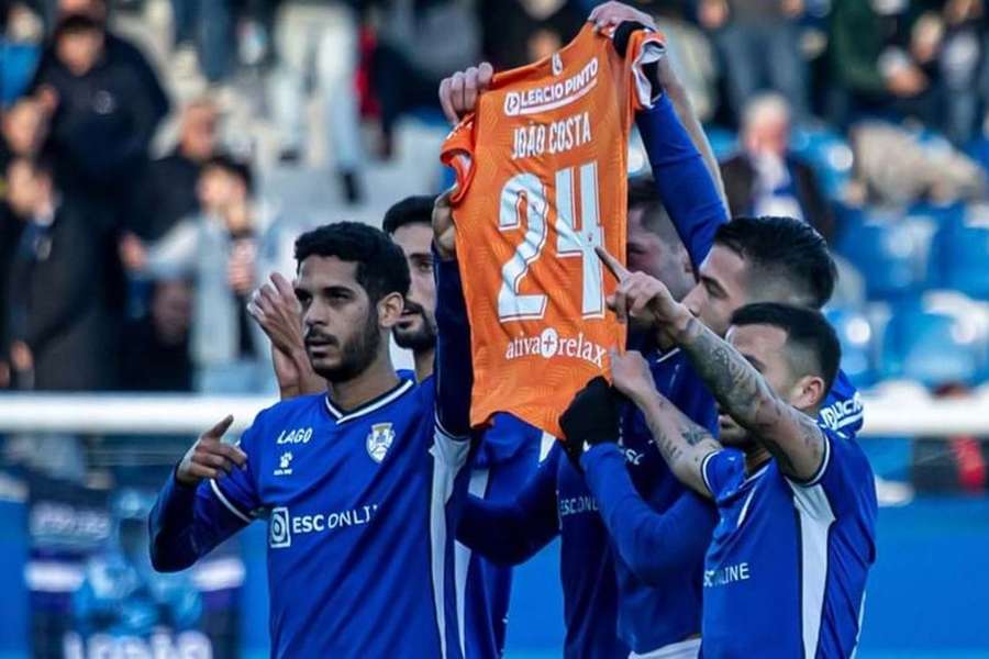 A homenagem dos colegas do Feirense