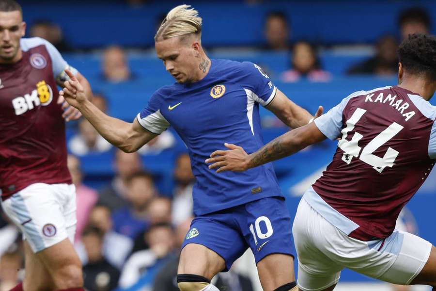 Chelsea manager Mauricio Pochettino has admitted beating Mykhailo Mudryk at the crossbar challenge