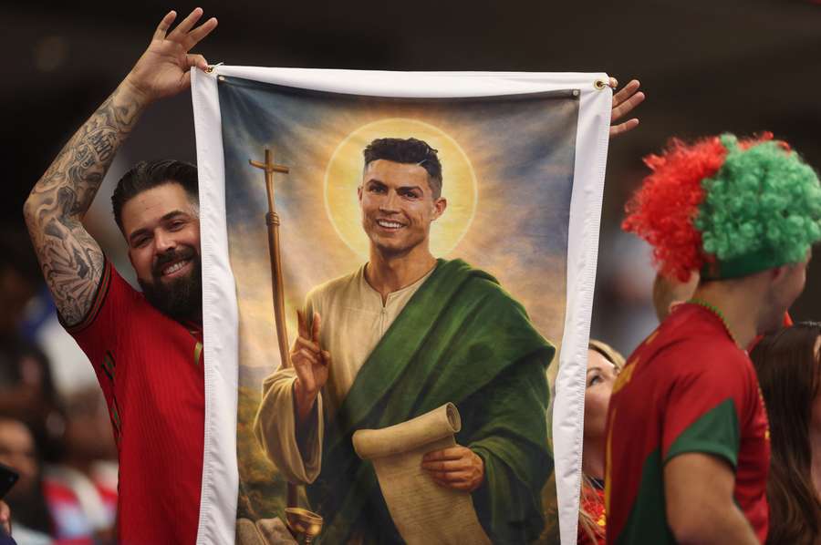 Cristiano Ronaldo dá adeus às Copas em jogo marcado por uma verdadeira aventura jornalística