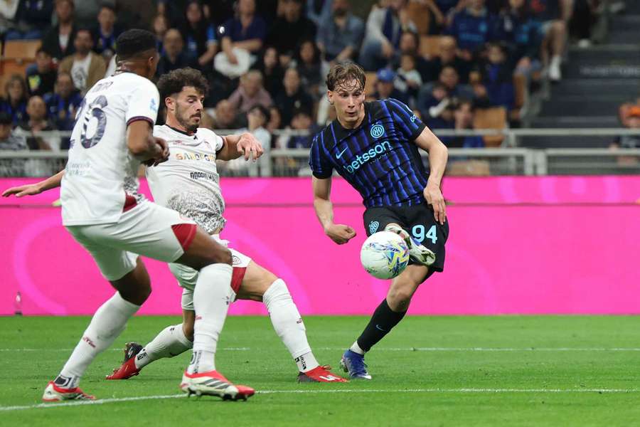 Pio Esposito em ação no Inter de Milão