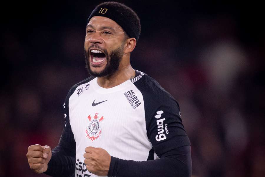 O holandês voltou a jogar após 20 dias no DM