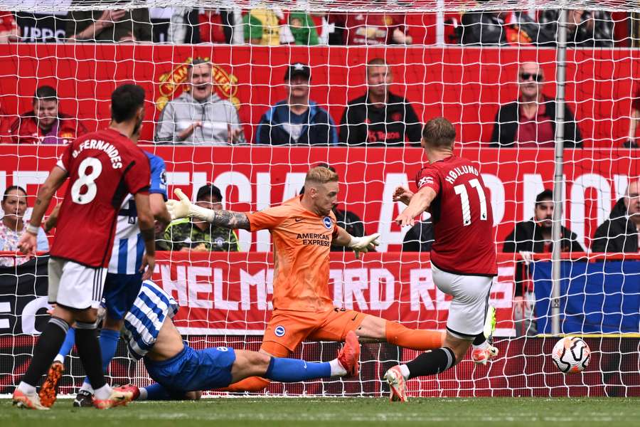 Gol anulado de Hojlund ainda na primeira etapa