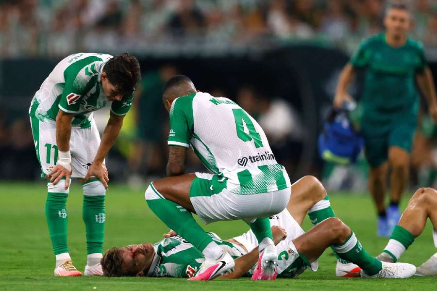 Diego Llorente, tras el golpe
