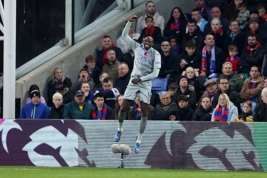 Abdoulaye Doucoure of Everton celebrates after scoring the team's second goal