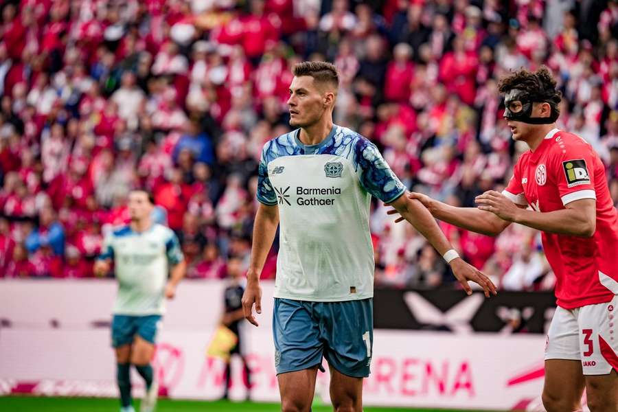 Patrik Schick v Mohuči, příště se postaví nejlepší obraně Bundesligy. Patrik Schick v Mohuči, příště se postaví nejlepší obraně Bundesligy.