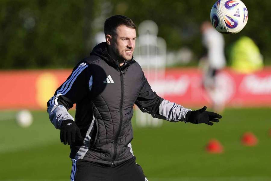 Former Arsenal star Ramsey ready for challenge as new Oxford coach