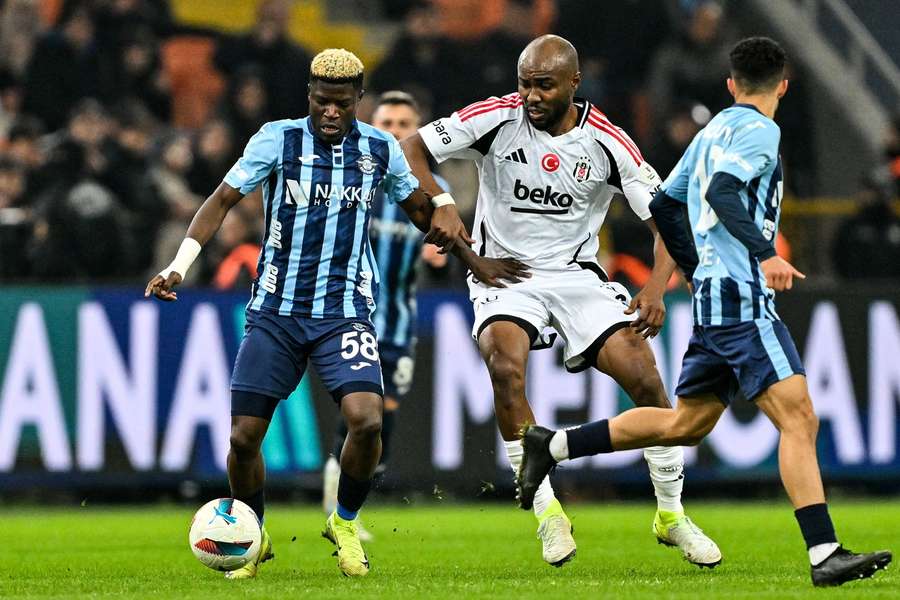 Maestro jogou os 90 minutos do confronto entre Adama Demirspor e Besiktas