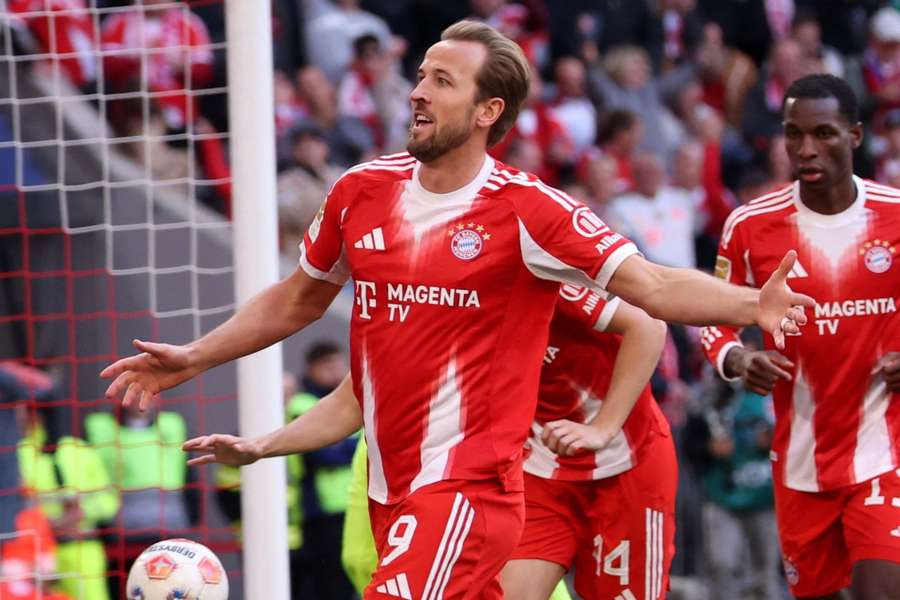 Harry Kane marcou em Bayern de Munique 4x2 Stuttgart