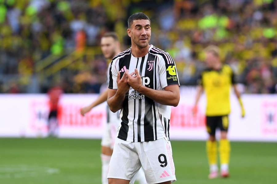 Vlahovic, delantero de la Juve
