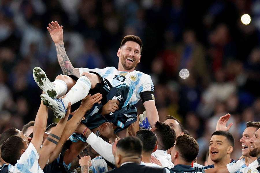 Messi jugará un último partido con Argentina Messi jugará un último partido con Argentina