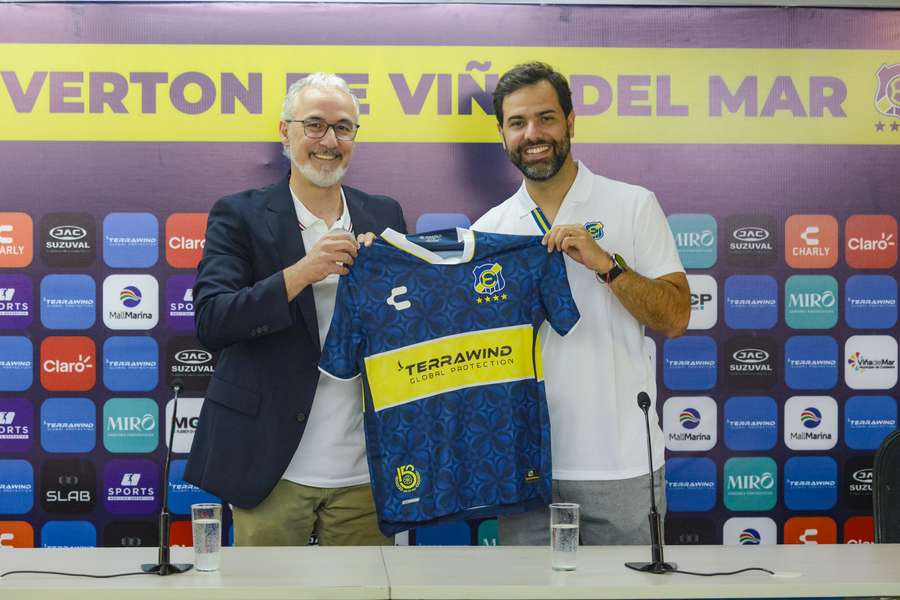 Gustavo Leal, de apenas 38 anos, inicia novo desafio em sua carreira à beira dos gramados