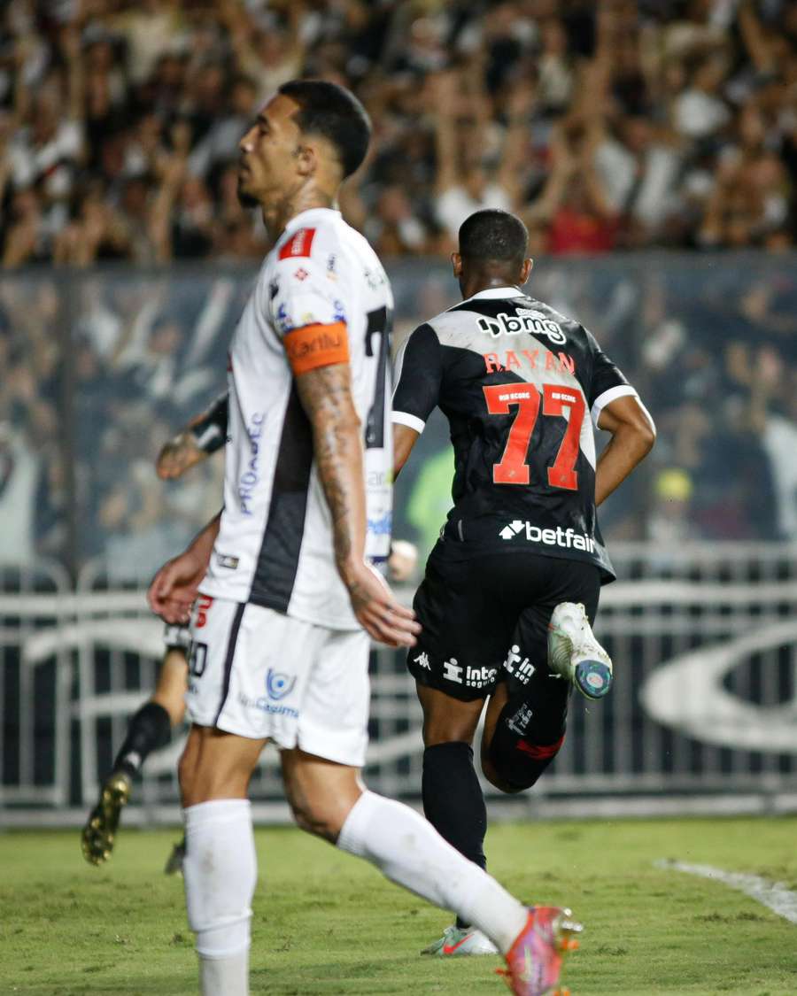 Rayan abriu o placar em Vasco x Operário