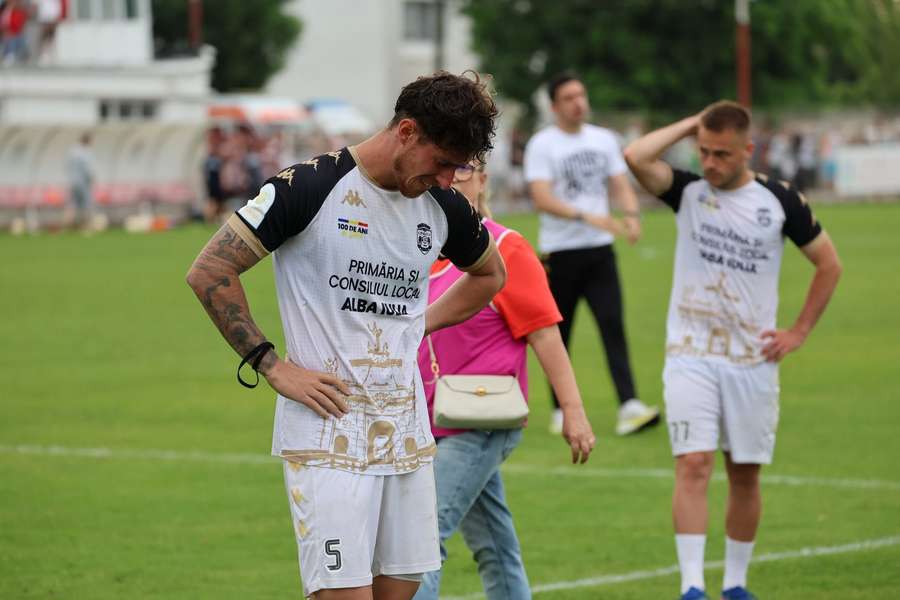 CSM Unirea Alba Iulia a pierdut finala barajului de promovare în Liga 2 cu Popești Leordeni, scor 0-2 CSM Unirea Alba Iulia a pierdut finala barajului de promovare în Liga 2 cu Popești Leordeni, scor 0-2