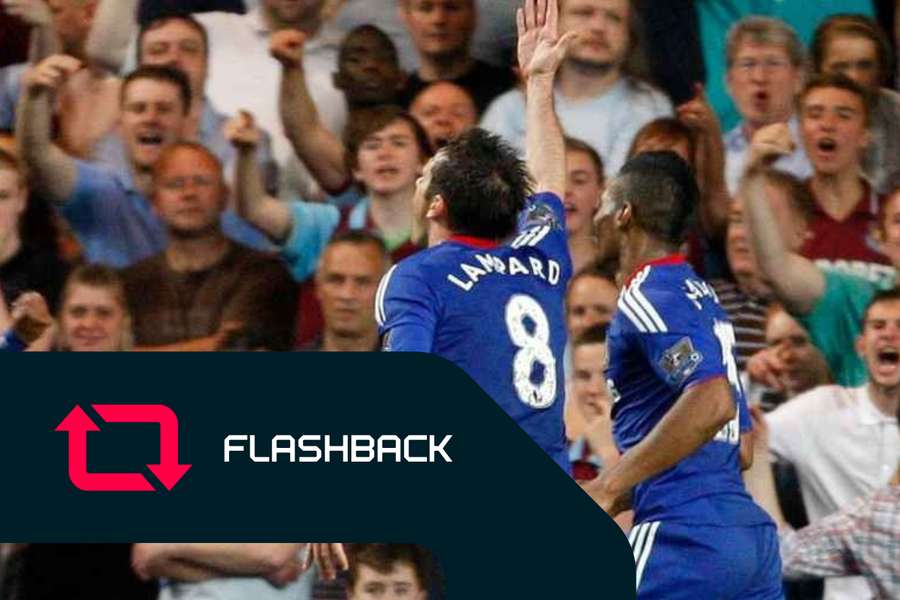 Frank Lampard a celebrar um golo pelo Chelsea perante os adeptos do West Ham em 2011