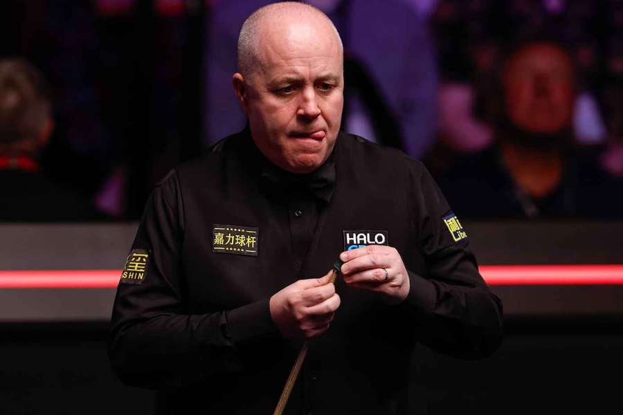 John Higgins (im Bild) im Match gegen Shaun Murphy.
