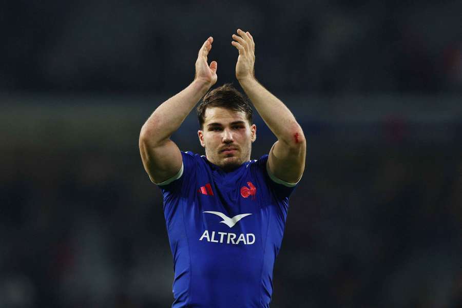 Dupont reacts after France's match against Italy