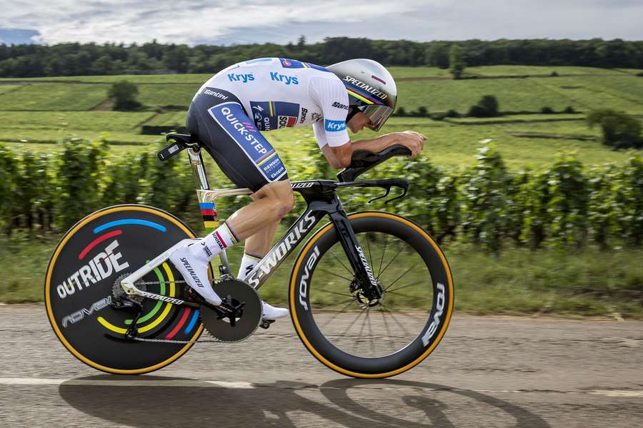 Remco Evenepoel potvrdil predpoklady a ovládol individuálnu časovku.