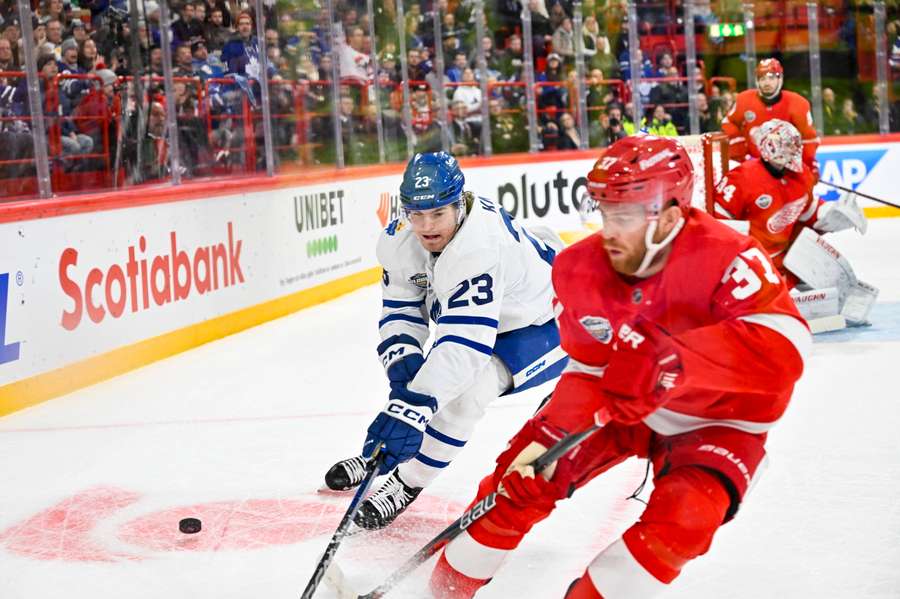 Popis Larkina, piąta z rzędu wygrana Red Wings w lidze NHL Popis Larkina, piąta z rzędu wygrana Red Wings w lidze NHL