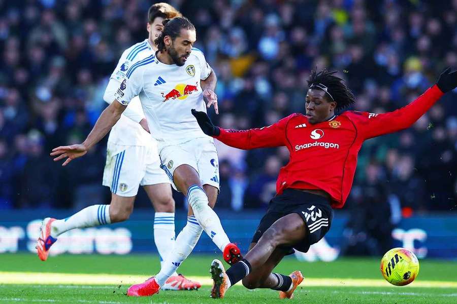 Leeds e Manchester United empataram a um golo