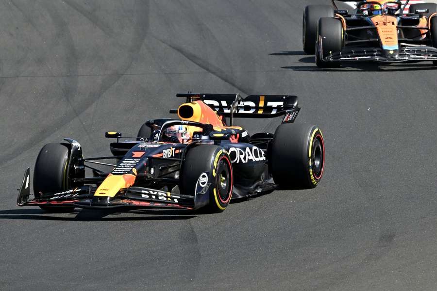 Max Verstappen venceu com facilidade mais um Grande Prémio