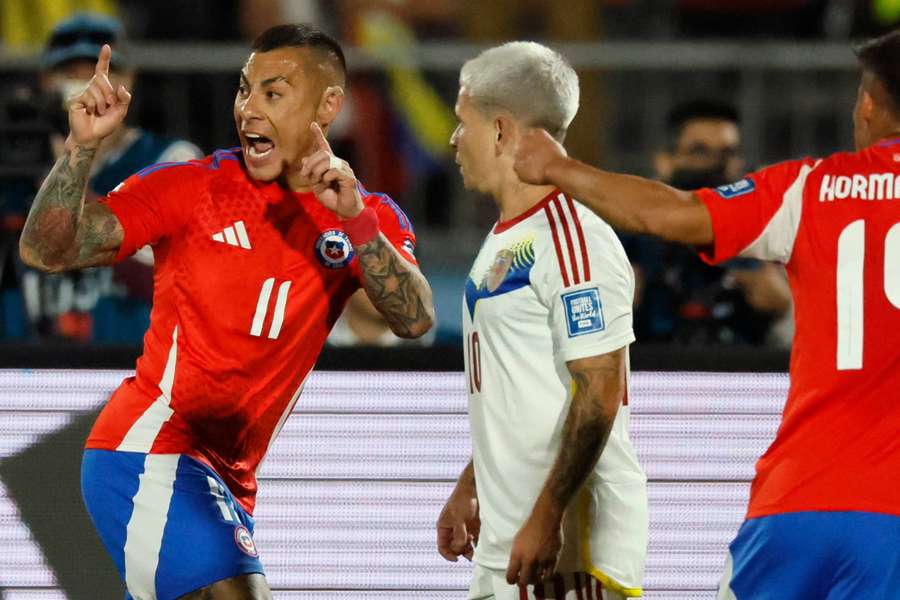 Vargas fez o primeiro do Chile na vitória sobre a Venezuela