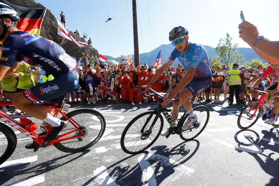 Chris Froome, da Israel-Premier Tech, em ação durante a Volta a França de 2022