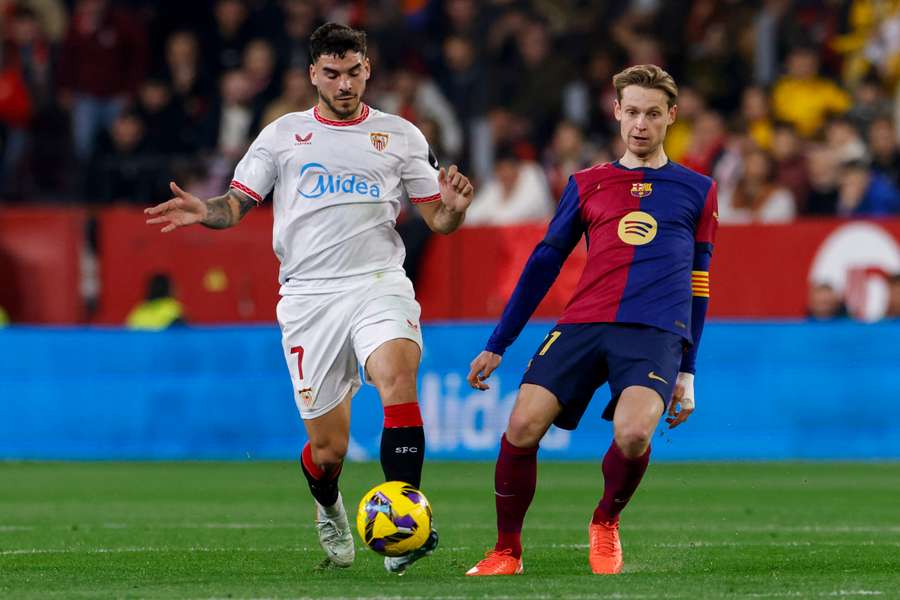 Isaac Romero y Frenkie de Jong, hace unos meses