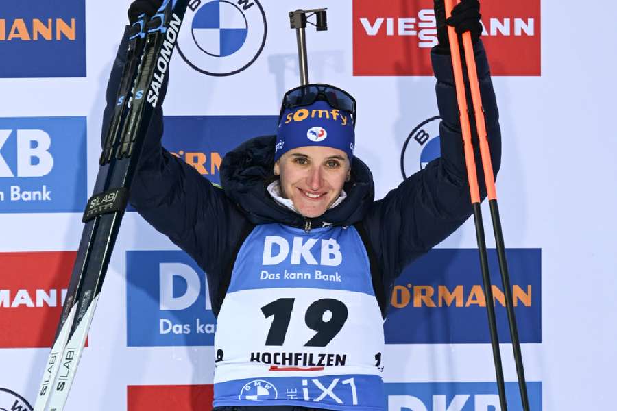 Biathlon : Impériale, Julia Simon remporte la poursuite d'Hochfilzen !