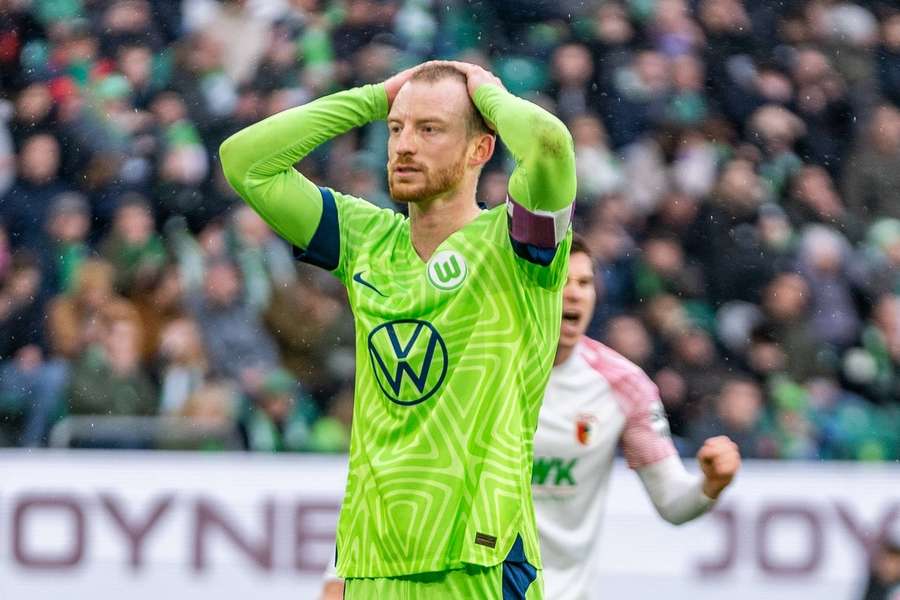 Wolfsburg dogonił Augsburg po błędzie Gikiewicza w ostatnich sekundach