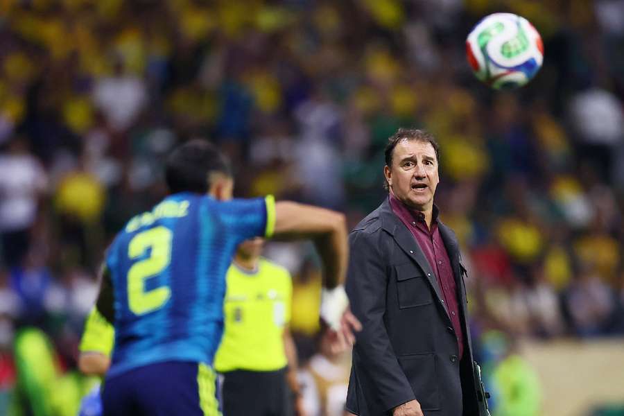 Nestor Lorenzo on the touchline Nestor Lorenzo on the touchline