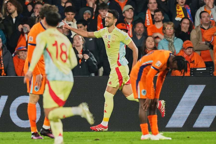 Mikel Merino rozhodl o tom, že Španělé remizovali na půdě Nizozemska 2:2.